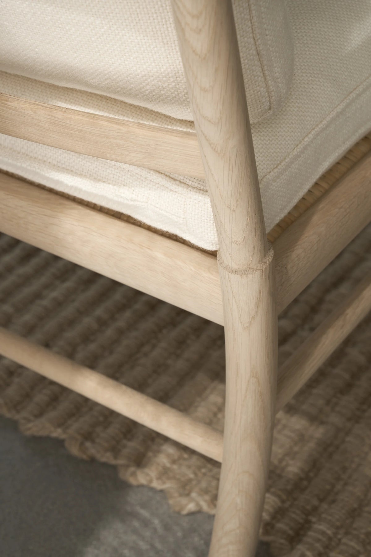 OW149 Colonial Chair - lifestyle