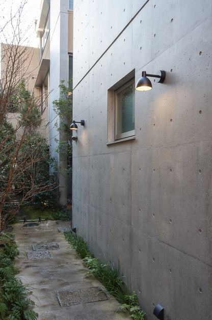 Toldbod Wall