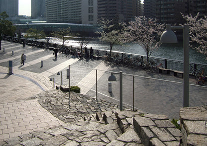 Toldbod 155 Bollard 設置例 Harumi Triton Square
