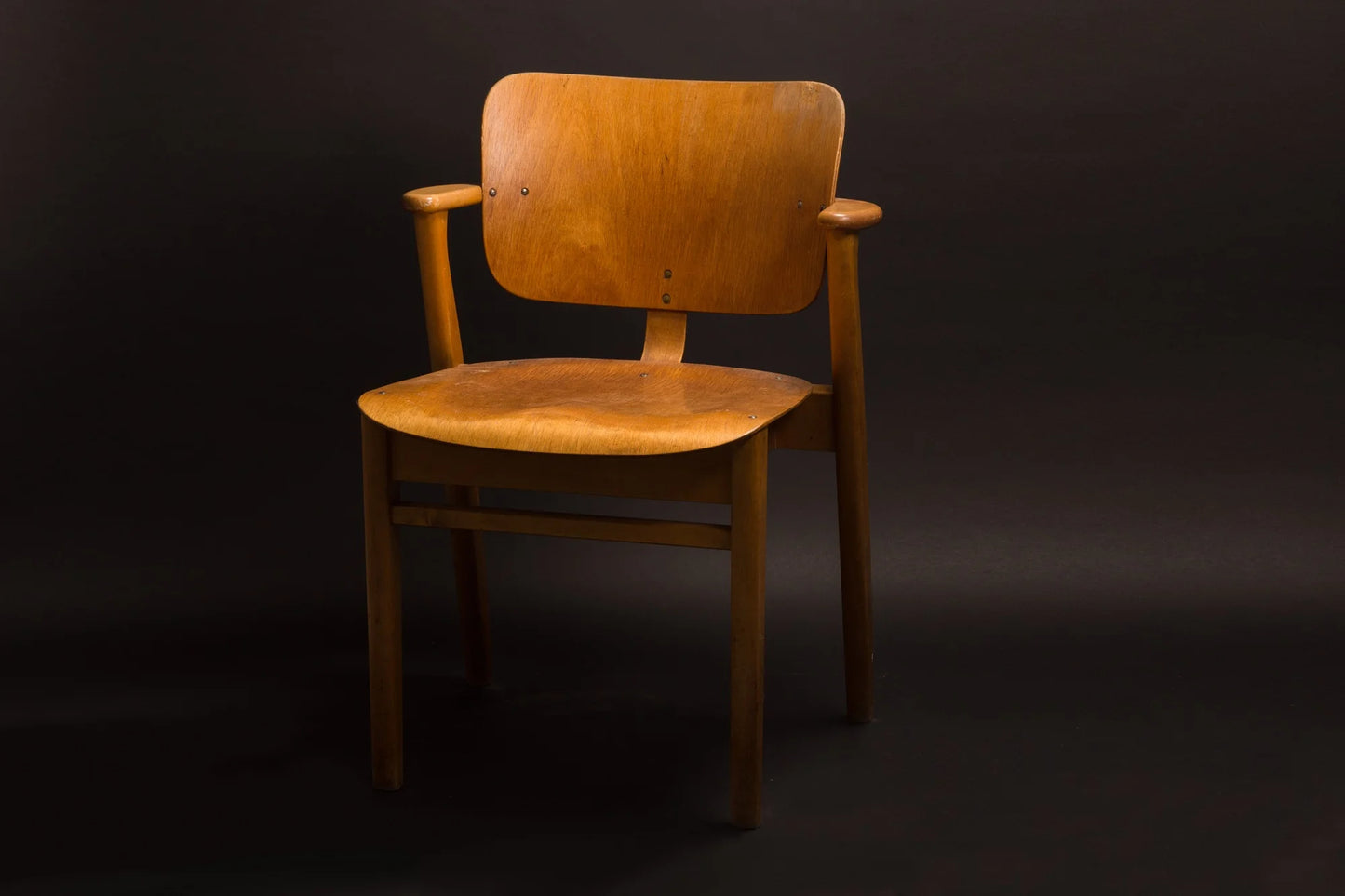 Domus Chair - 板座