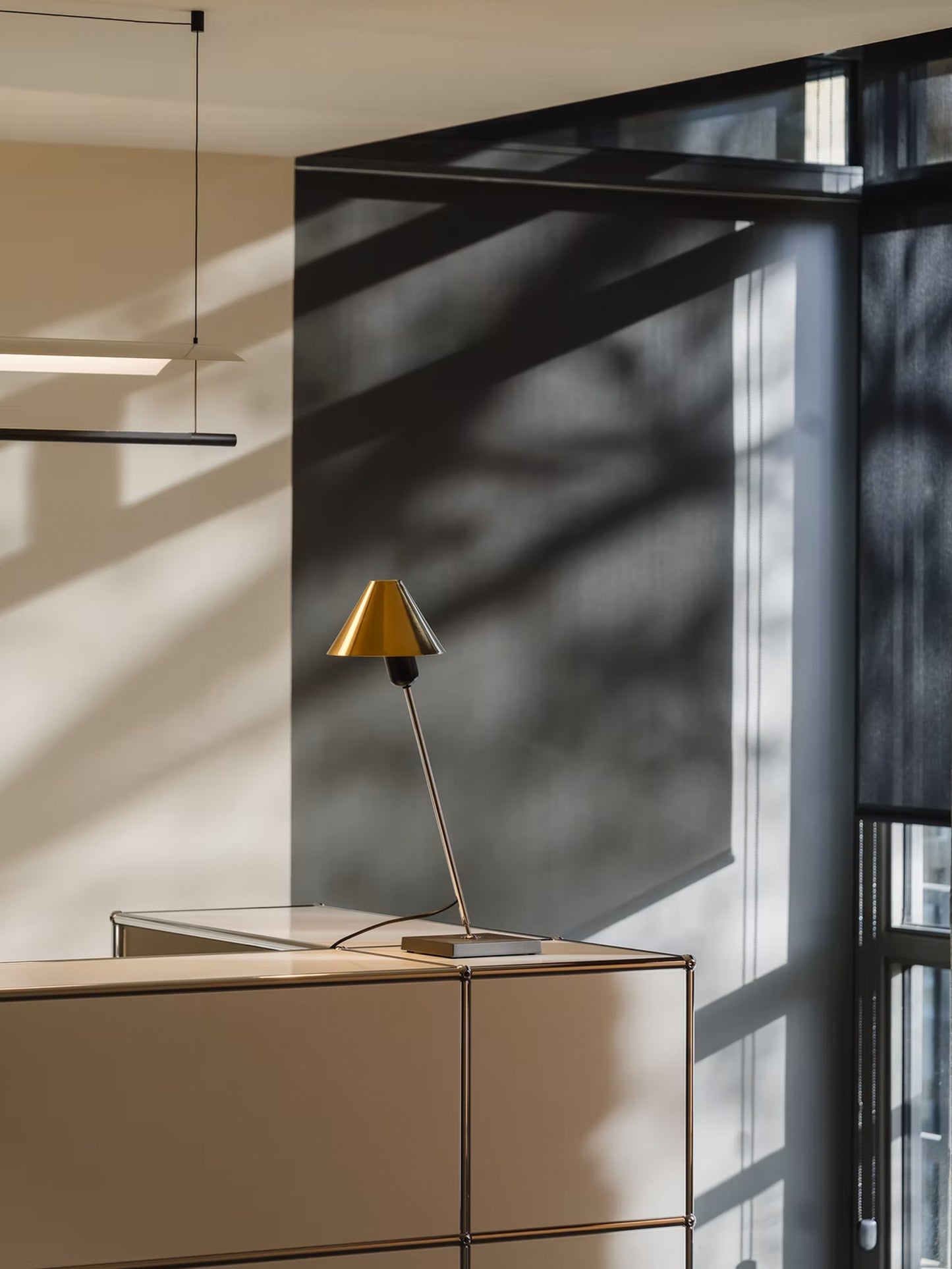 GIRA Table Lamp - J.M. Massana/J.M. Tremoleda/Mariano Ferrer