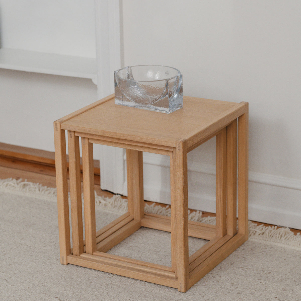 BM375 Nesting Tables 設置イメージ
