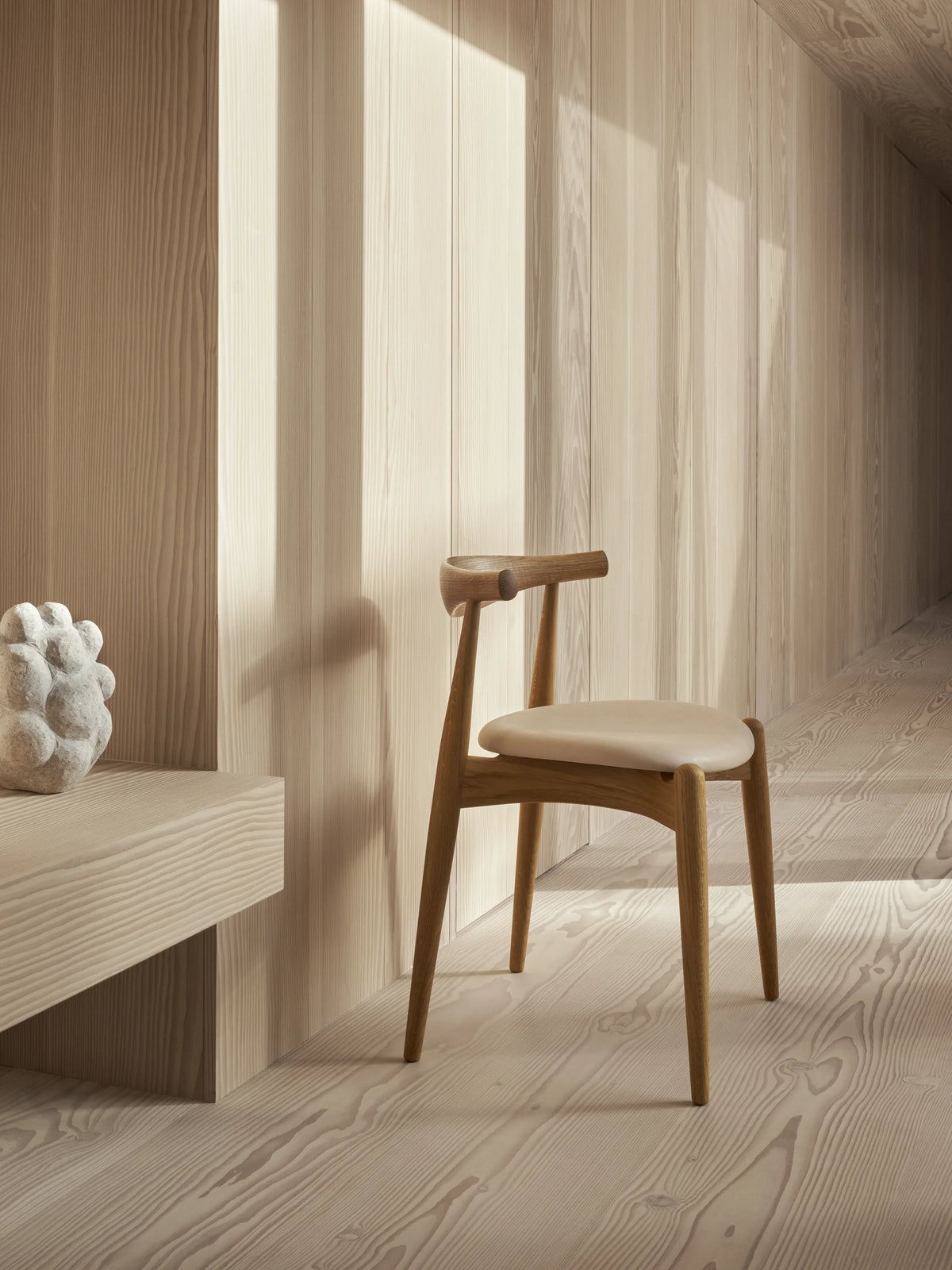 CH20 エルボーチェア Japan Collection｜Hans J. Wegner / Carl Hansen & Søn