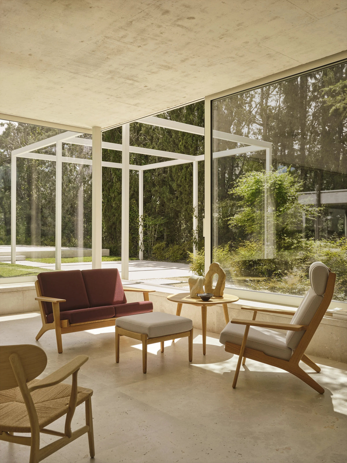 CH291 Lounge Chair - lifestyle