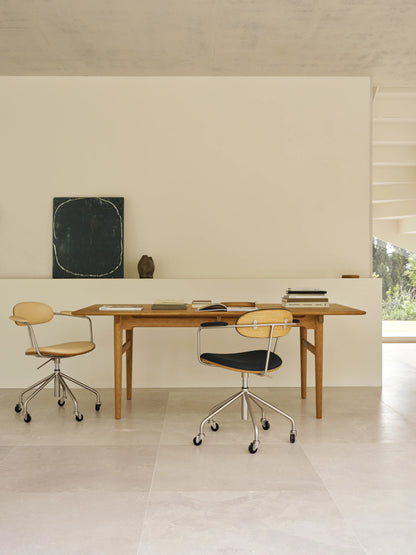 CH621 Swivel Chair - lifestyle