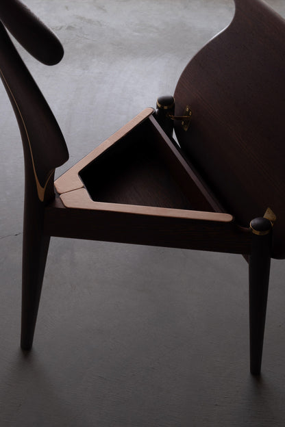 pp250 | Valet Chair - Rare Edition