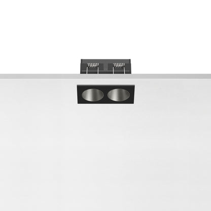 Light Shadow Line：2L Trim Steel/Black