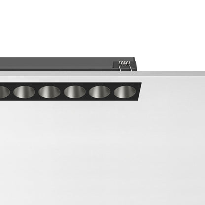 Light Shadow Line：8L Trim Steel/Black