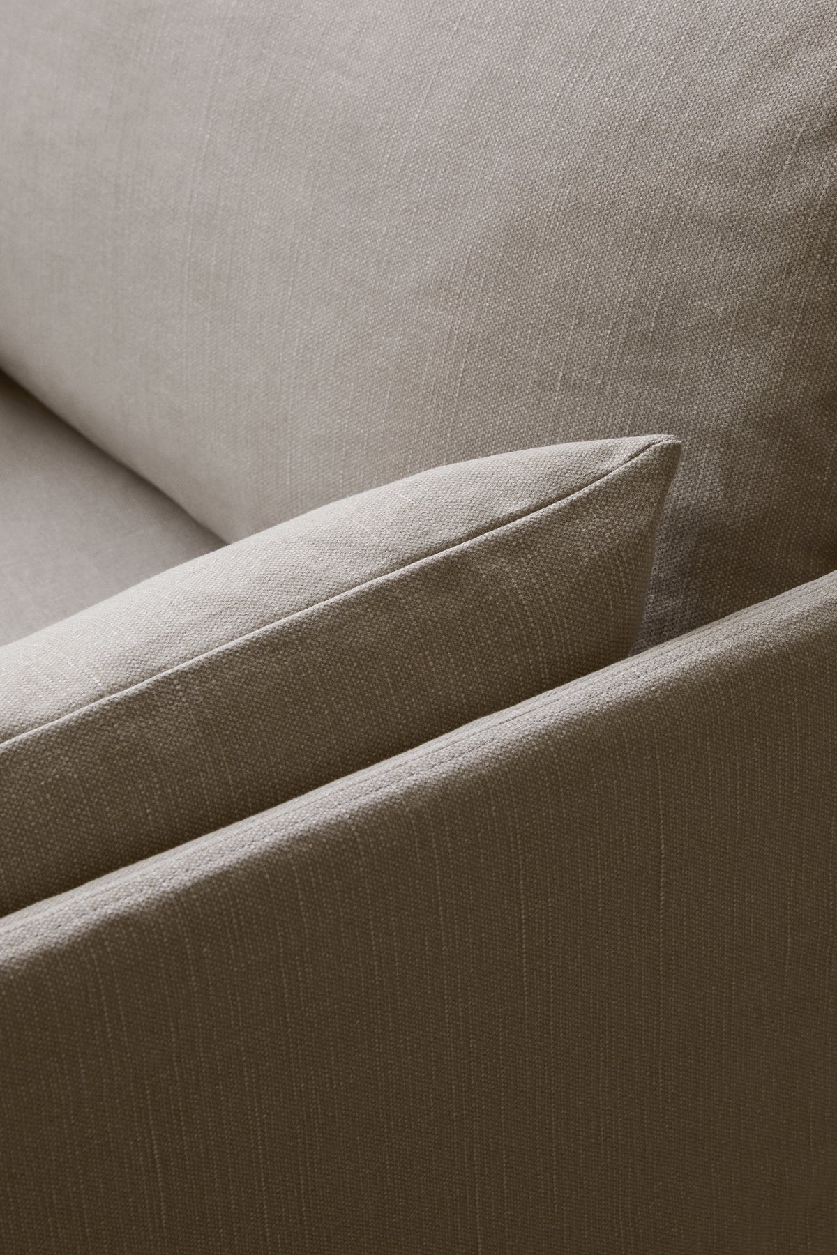 Offset Sofa（Loose Cover）
