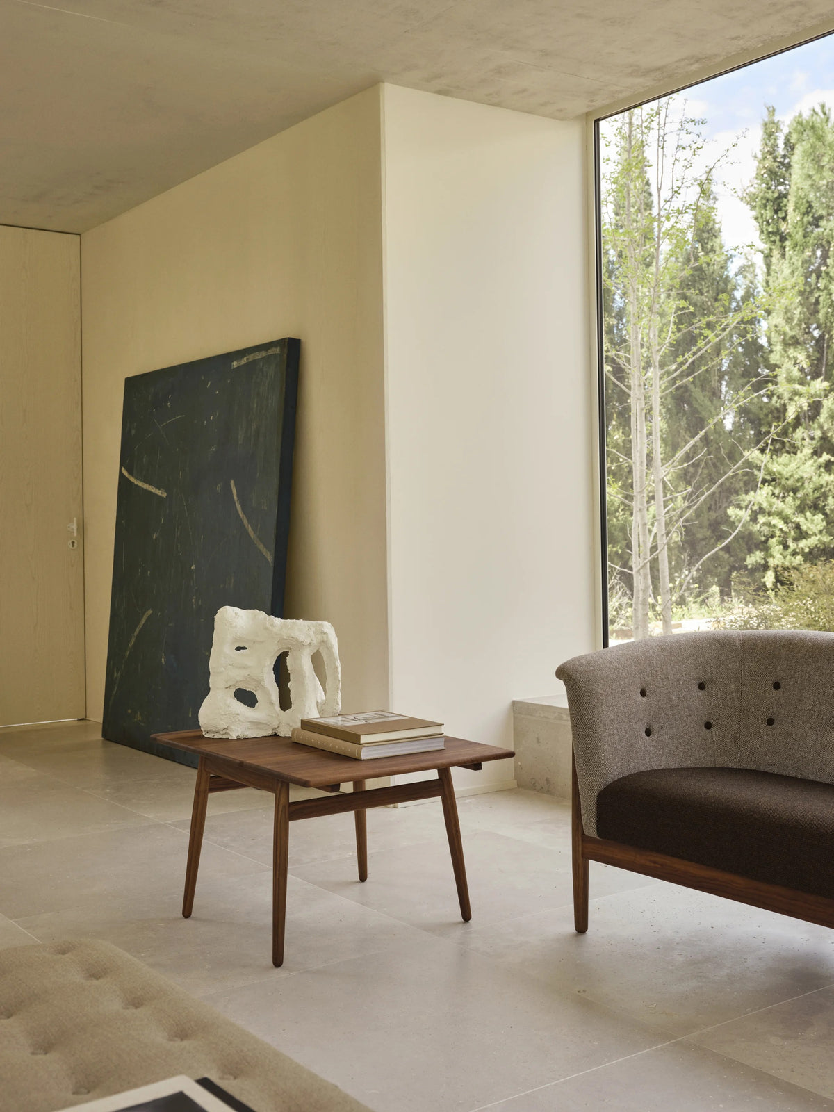 ND55 coffee table - lifestyle