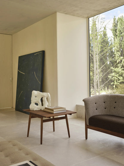 ND55 coffee table - lifestyle