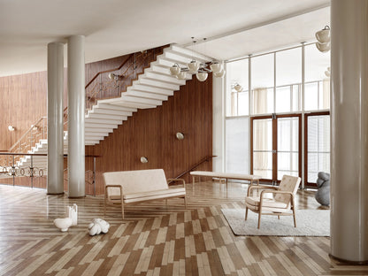 VLA76 Foyer Chair - lifestyle