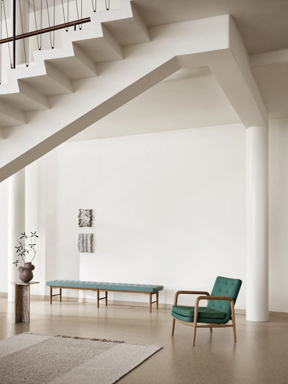 VLA76 Foyer Chair - lifestyle