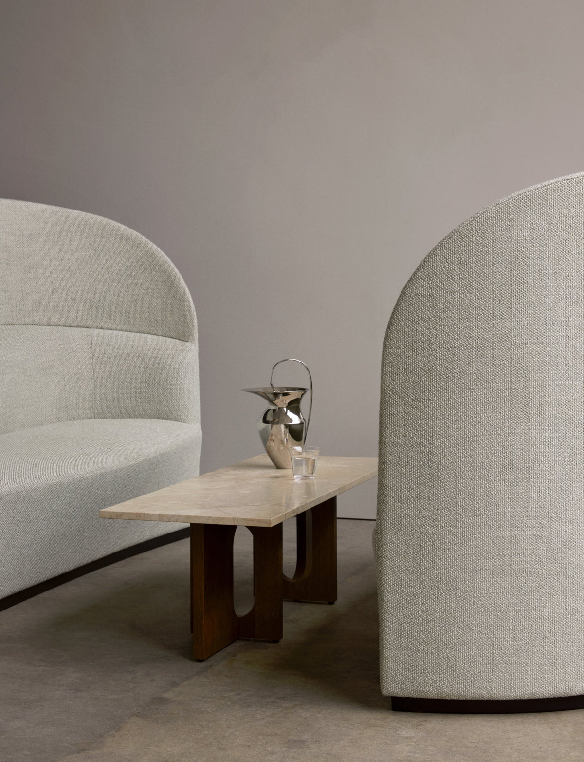 Androgyne Lounge Table lifestyle