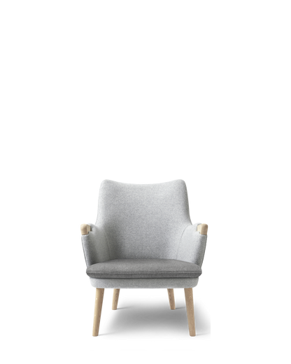 CH71 Lounge Chair Oak White Oil front