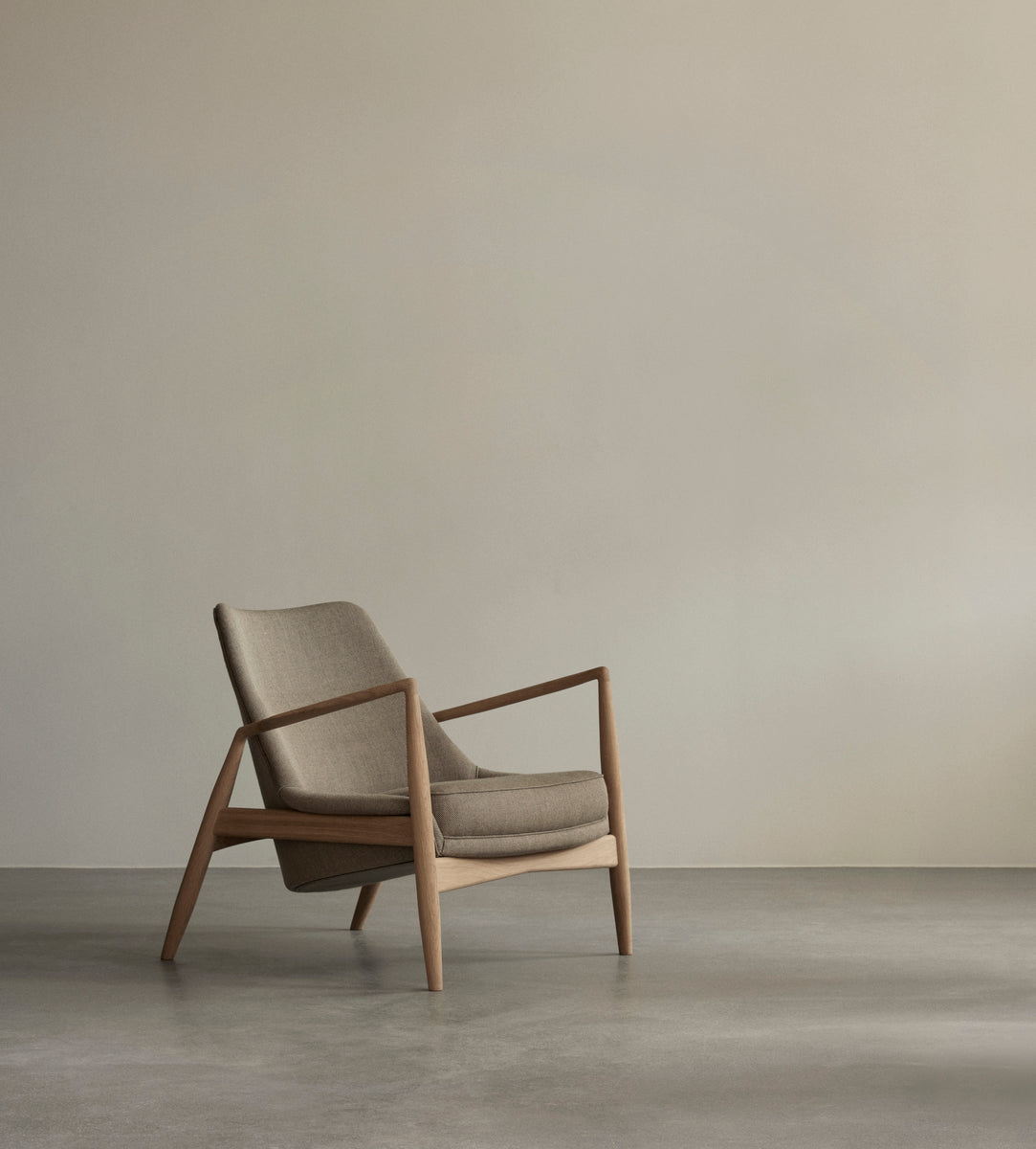 The Seal Lounge Chair | Audo Copenhagen
