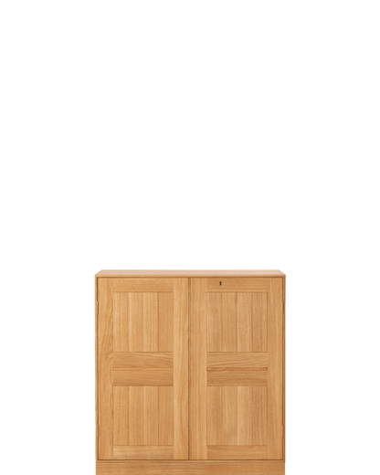 MK73 Cabinet + Plinth / Oak oil - real-scale / floor baseline y1874 / 1.00px=1mm