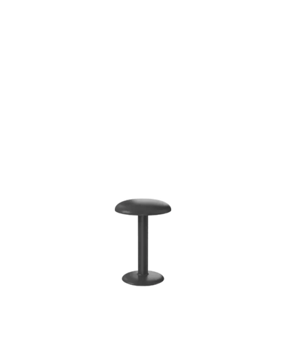 Gustave 充電式ポータブルランプ｜Vincent Van Duysen / FLOS