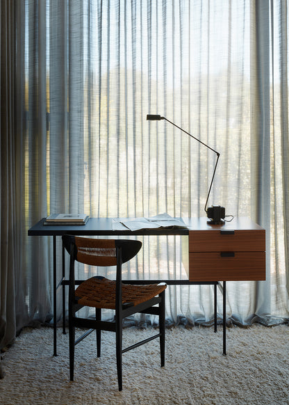 Daphine LED Table Lamp | LUMINA