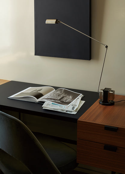 Daphine LED Table Lamp | LUMINA