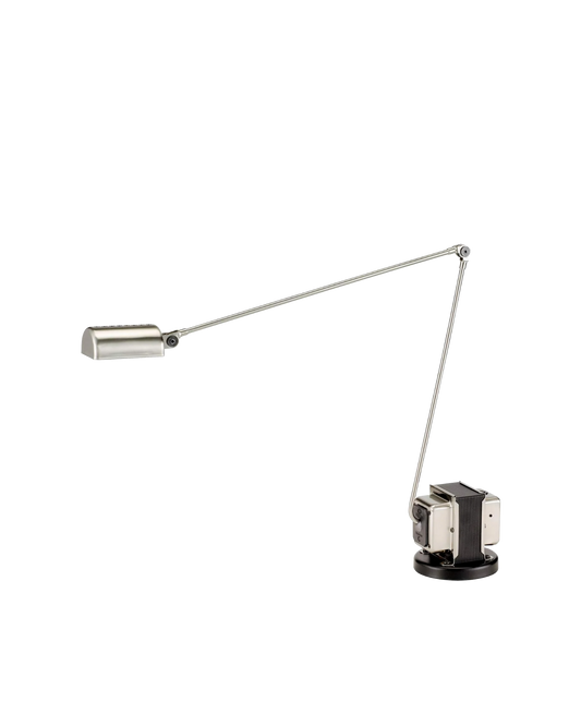 Daphine LED Table Lamp Nickel - real-scale / table baseline y1499 / 2.00px=1mm