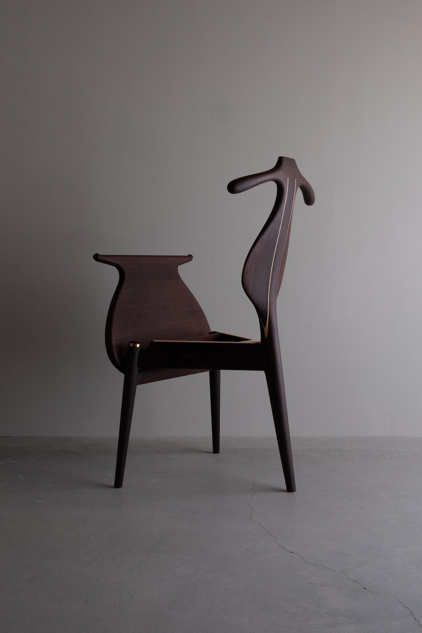 pp250 | Valet Chair - Rare Edition