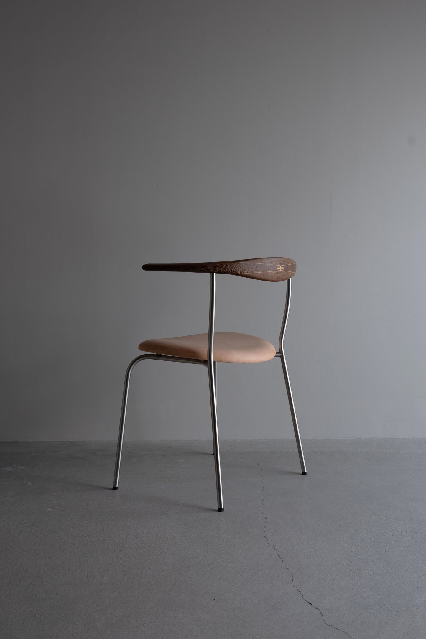 pp701 | Minimal Chair - Rare Edition